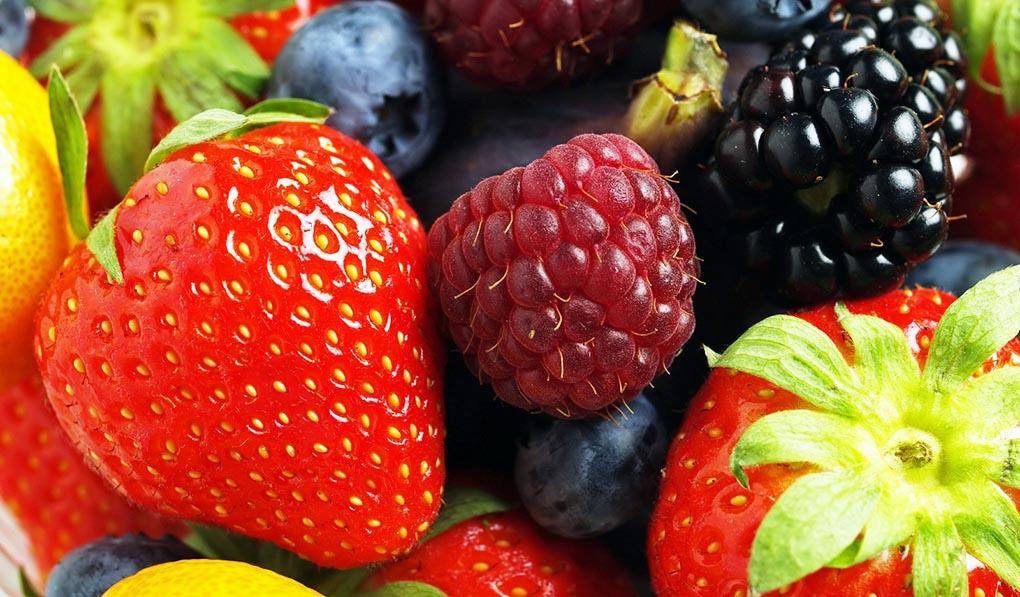 Горячая 10-ка доступных и полезных для здоровья фруктов